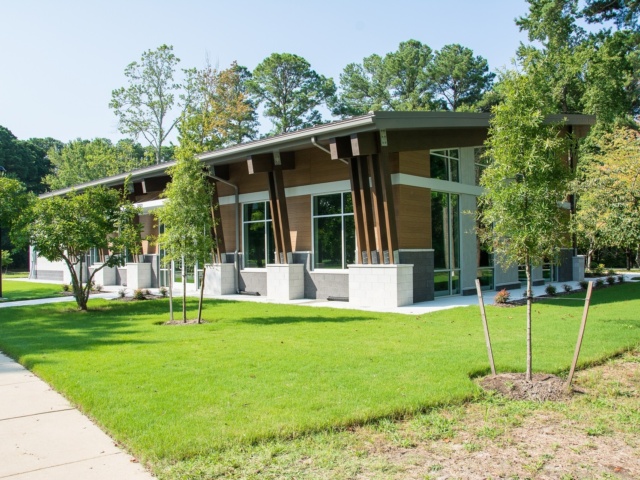 Great Neck Pavilion front from distance