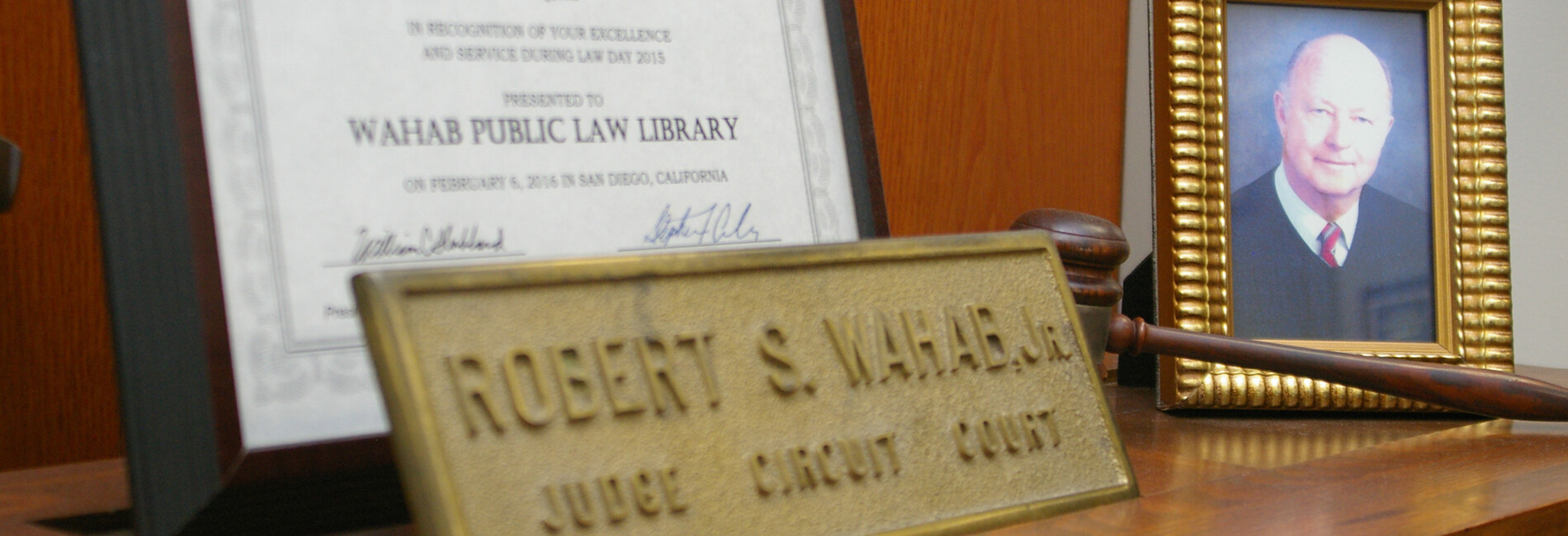 Law library header image 1900x650