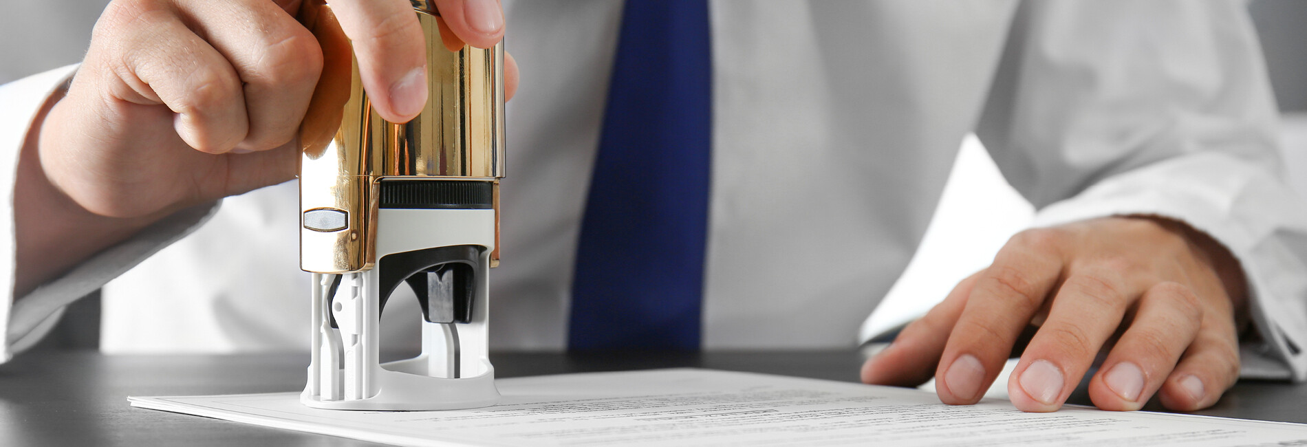 Notary header image 1900x650
