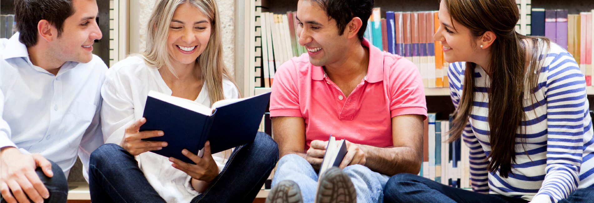 Library Book Clubs Header Image 1900x650