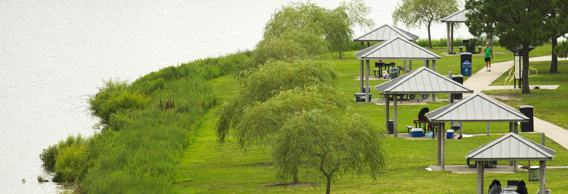 Mt Trashmore Picnic Tables