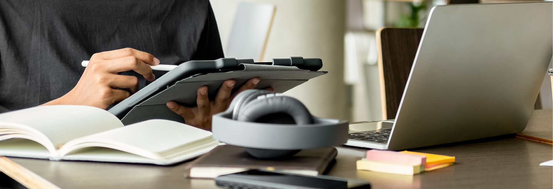 Tools and Mobile Apps Header Image 1900x650